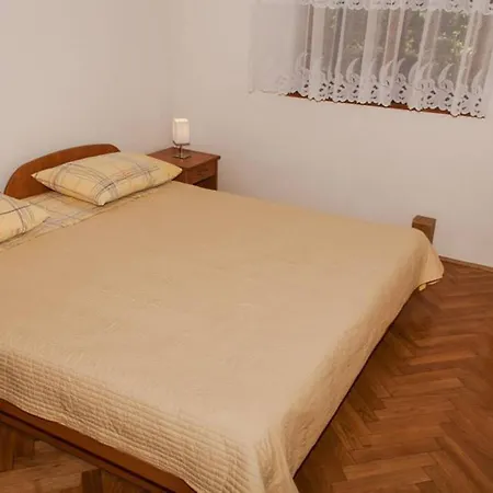 Pupa Apartmán Petrcane